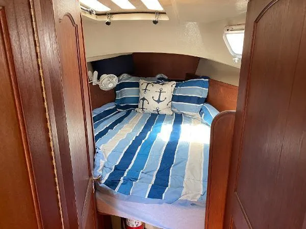 1985 Newport Sloop