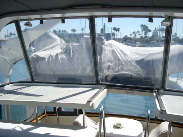 1988 PT Cockpit Motoryacht