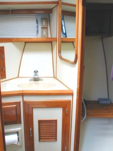1988 PT Cockpit Motoryacht