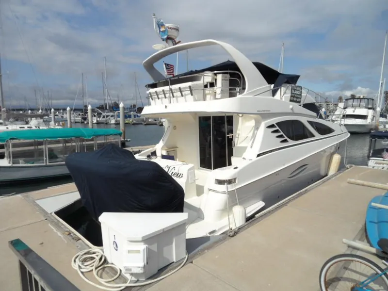 2006 Silverton 38 Sport Bridge