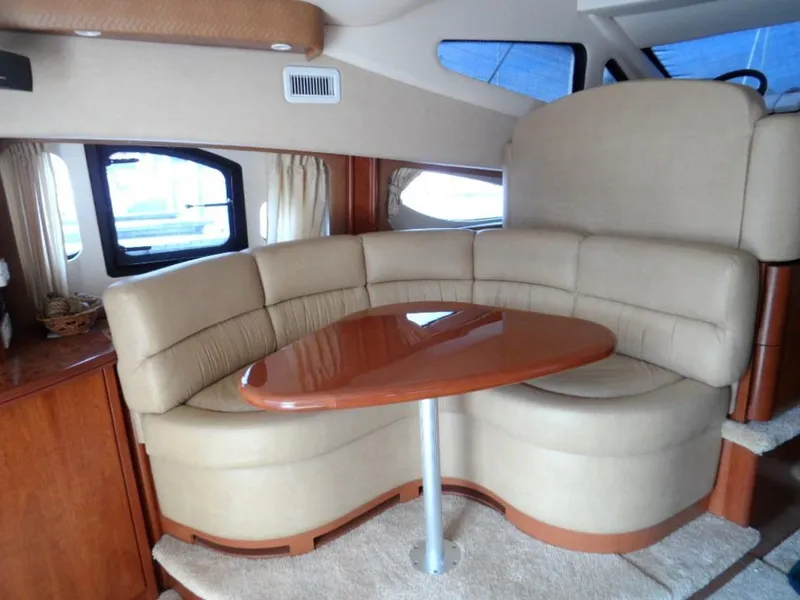 2006 Silverton 38 Sport Bridge