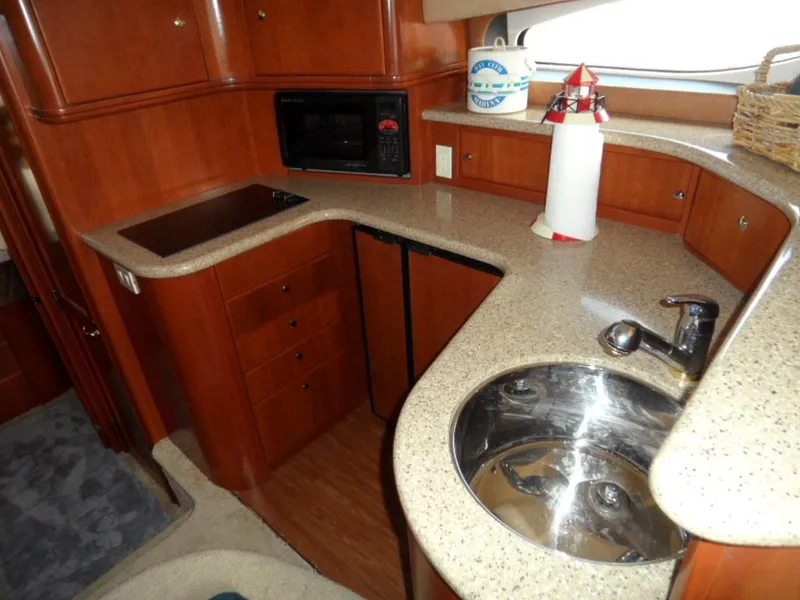 2006 Silverton 38 Sport Bridge