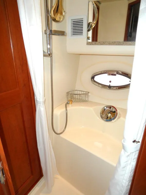 2006 Silverton 38 Sport Bridge