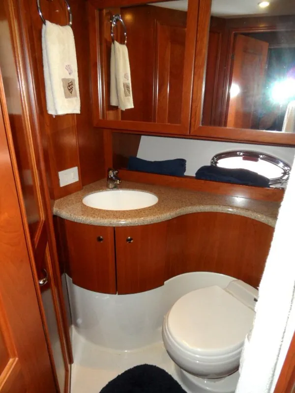 2006 Silverton 38 Sport Bridge
