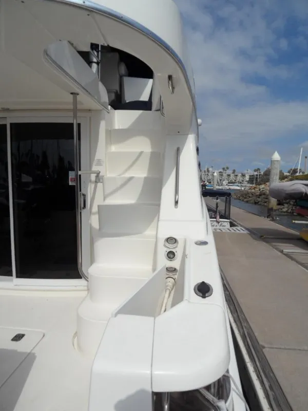 2006 Silverton 38 Sport Bridge