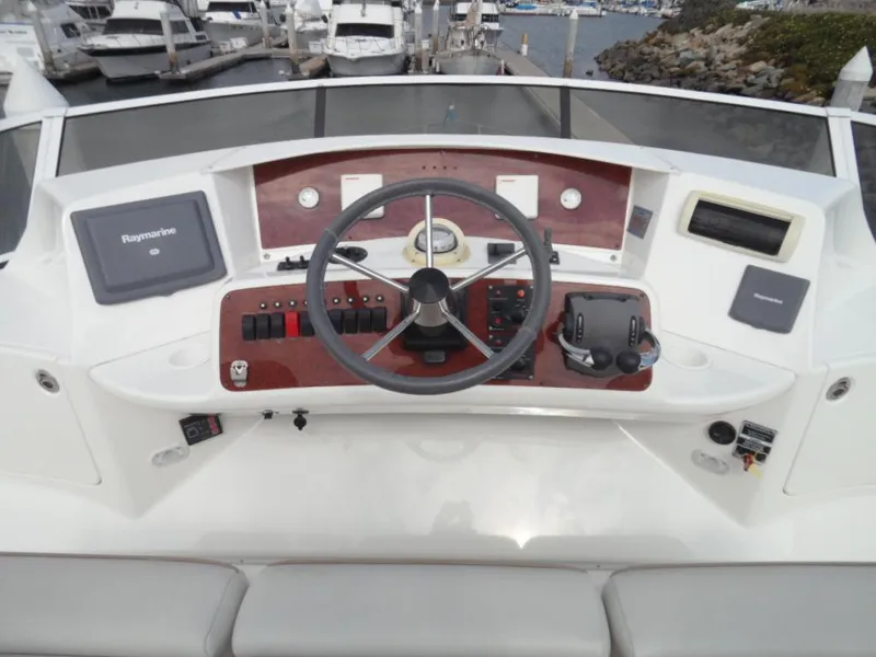 2006 Silverton 38 Sport Bridge