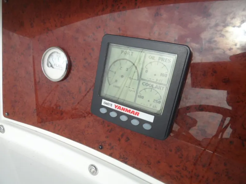 2006 Silverton 38 Sport Bridge