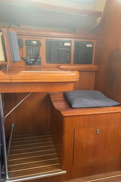 2005 Hunter 41