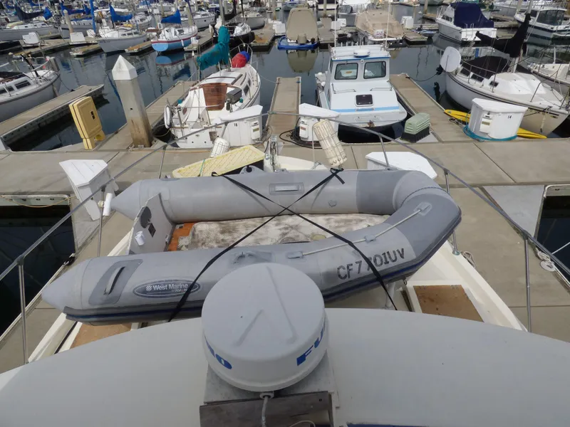 1977 Uniflite 38 SportsFisher