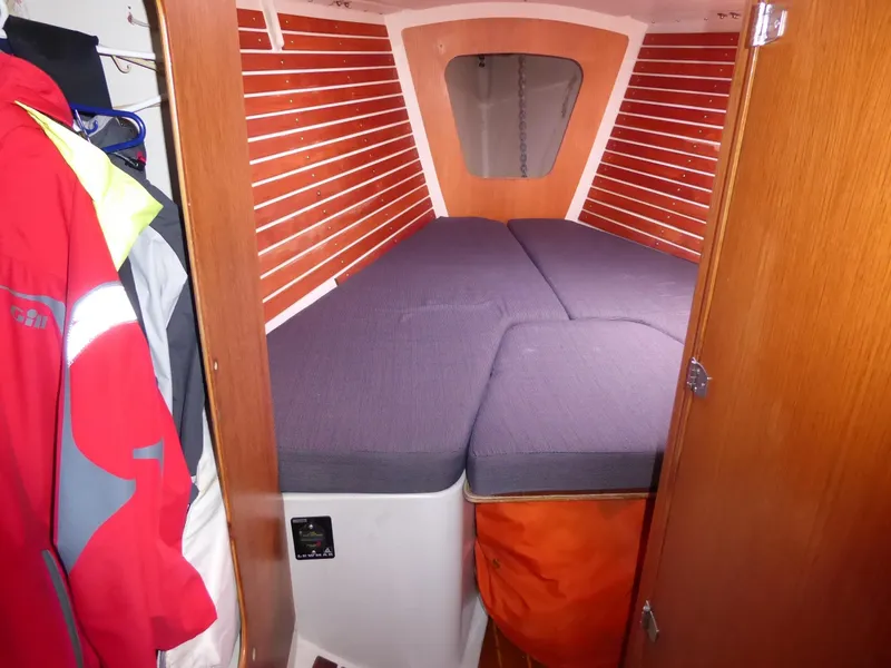 V-berth
