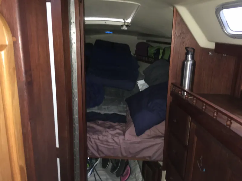 1983 Catalina 30