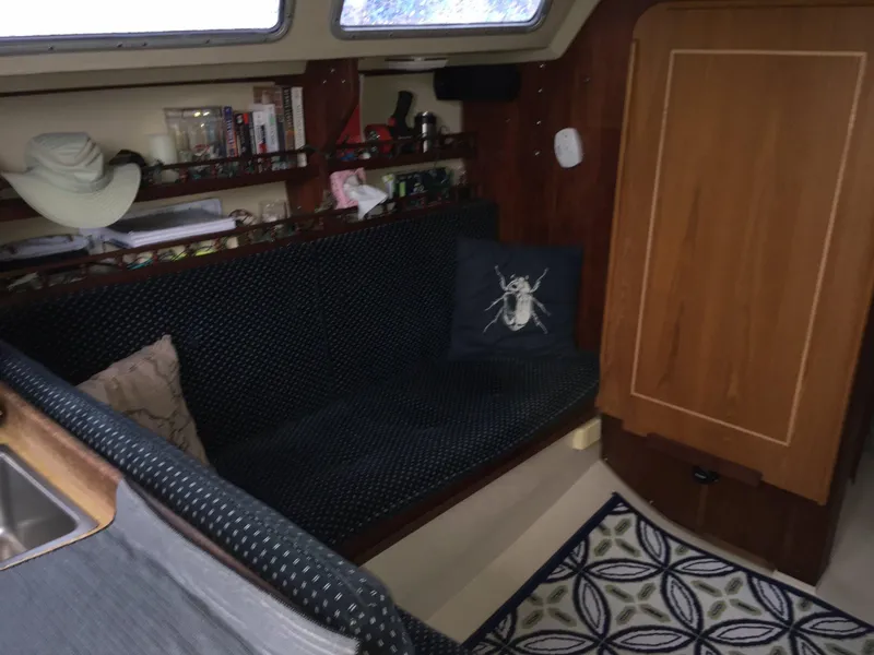 1983 Catalina 30