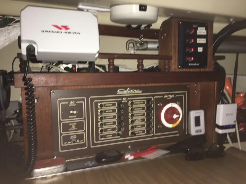 1983 Catalina 30