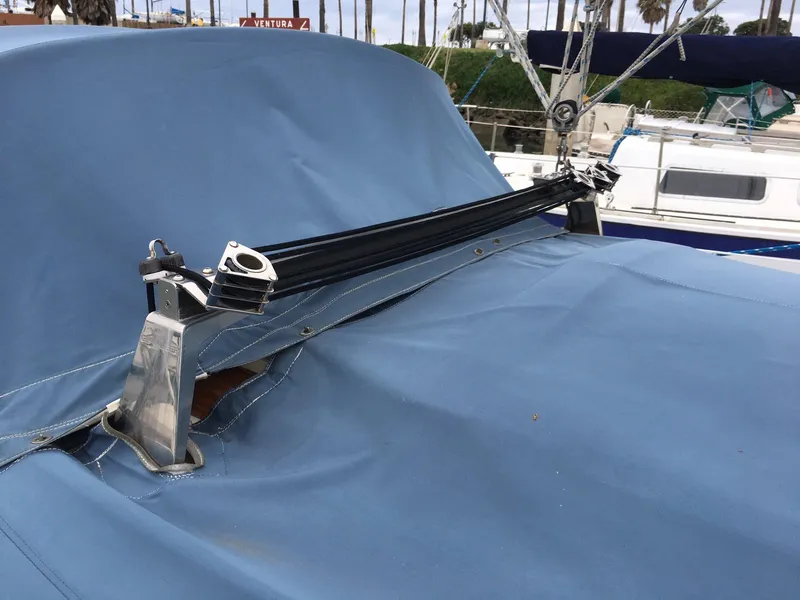 1983 Catalina 30