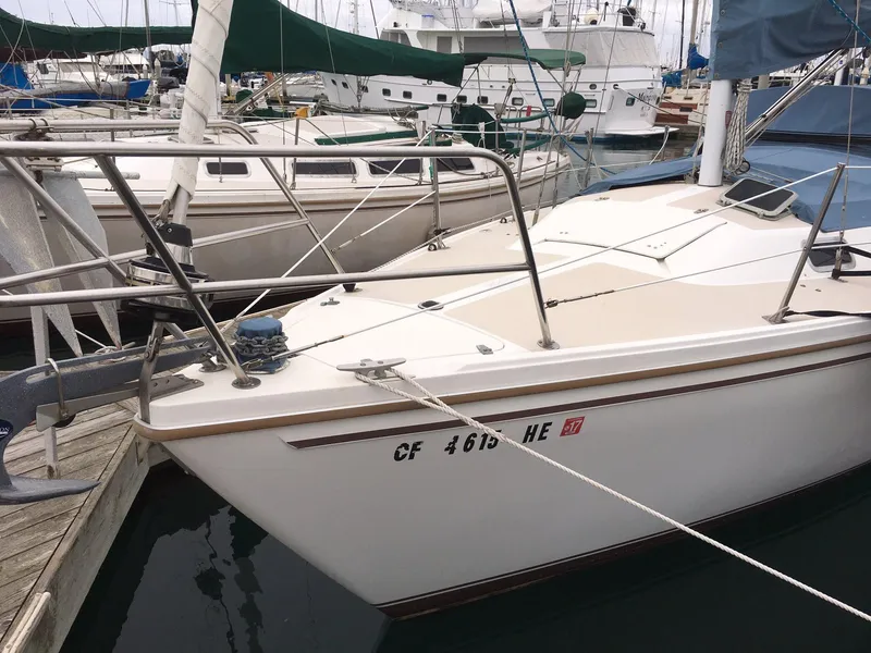 1983 Catalina 30