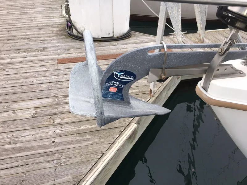 1983 Catalina 30