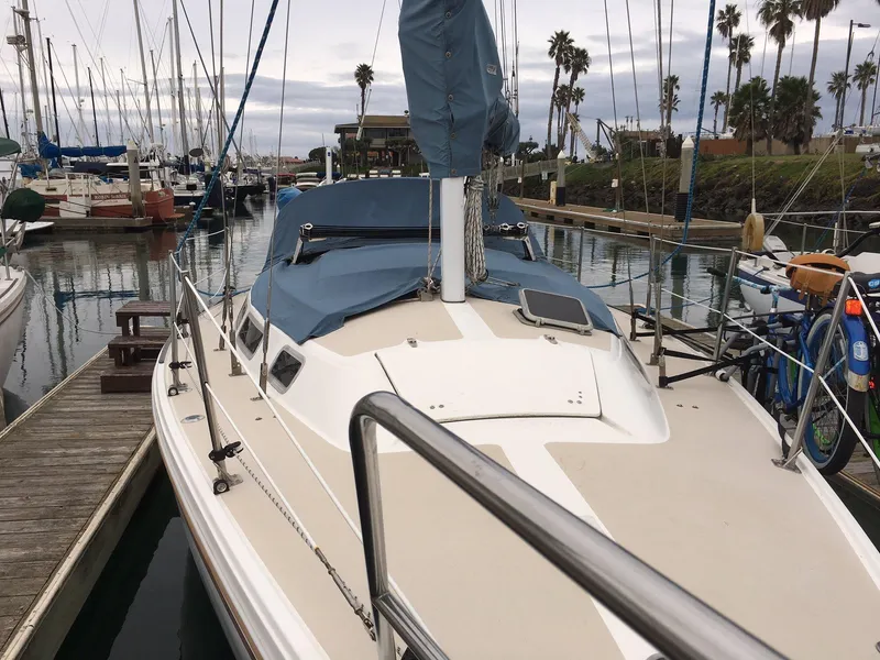 1983 Catalina 30