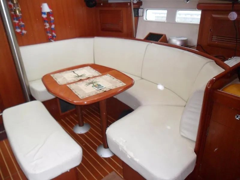 2006 Beneteau 423