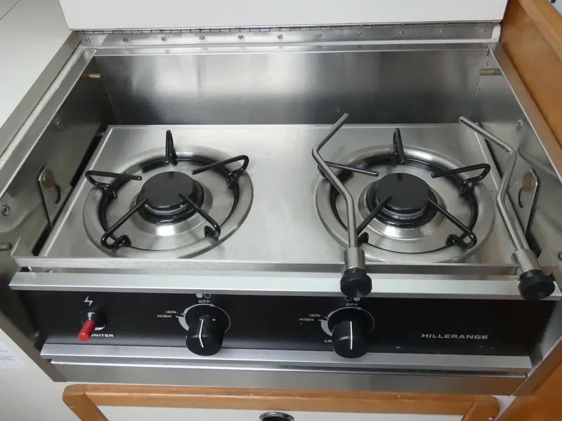 2003 Catalina 270
