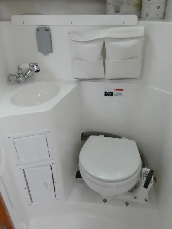 2003 Catalina 270