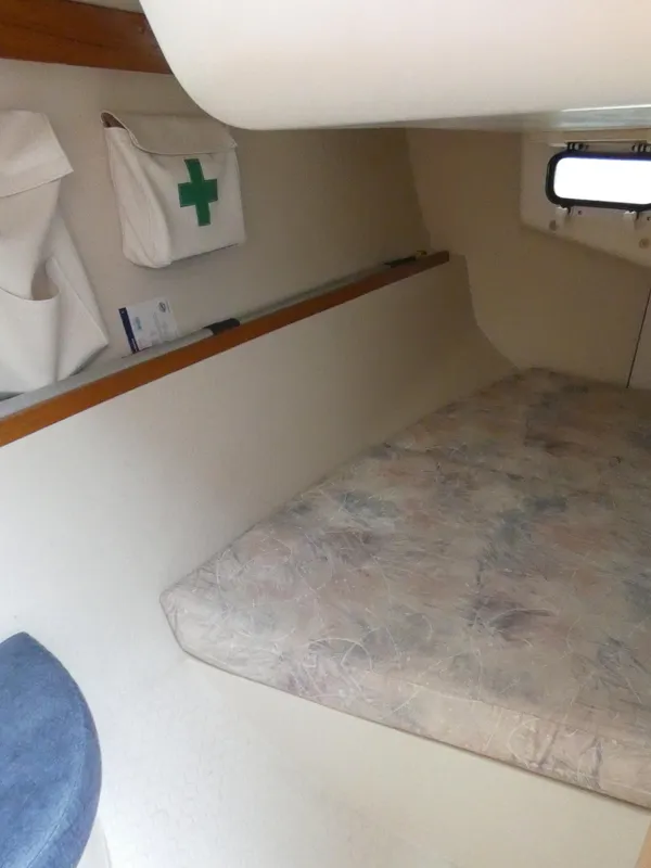 2003 Catalina 270