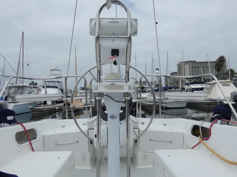 2003 Catalina 270