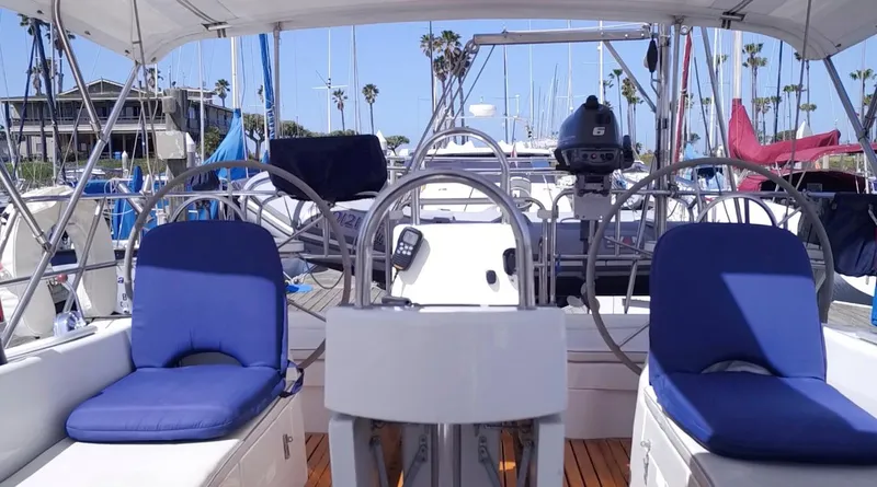 2004 Catalina 470