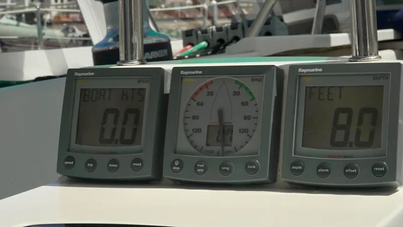 2004 Catalina 470