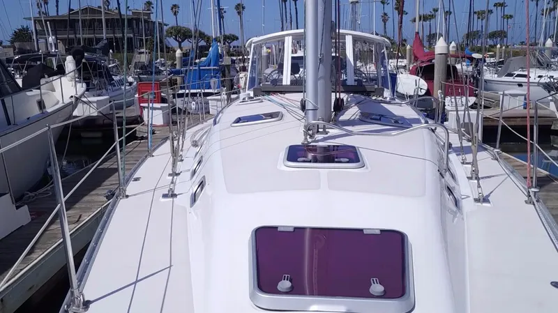 2004 Catalina 470