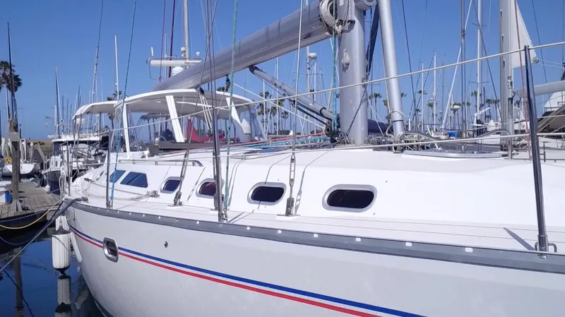 2004 Catalina 470