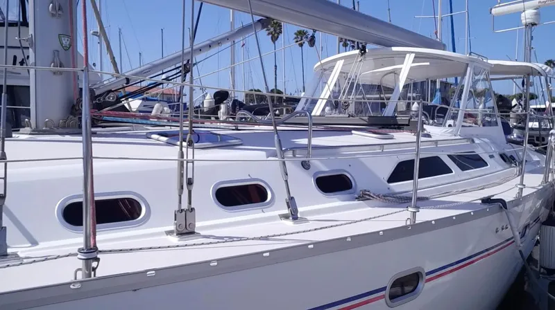 2004 Catalina 470