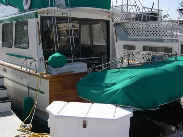 1985 Sea Quest Yacht Fisher 39