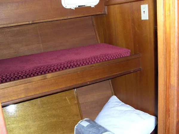 1985 Sea Quest Yacht Fisher 39