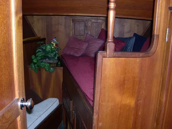 1985 Sea Quest Yacht Fisher 39