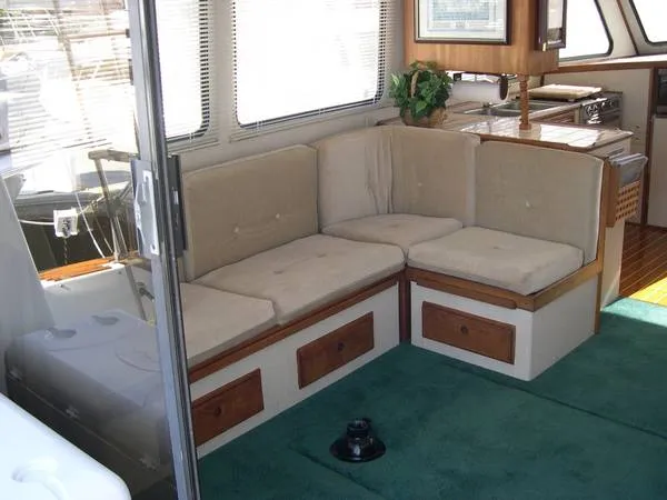 1985 Sea Quest Yacht Fisher 39