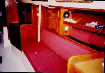 stbd settee