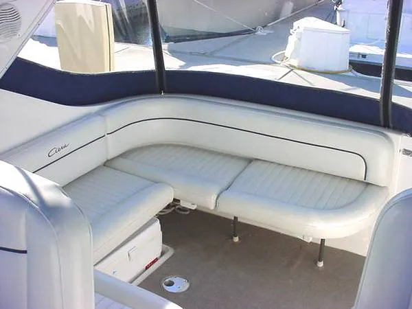 2002 Bayliner 3055