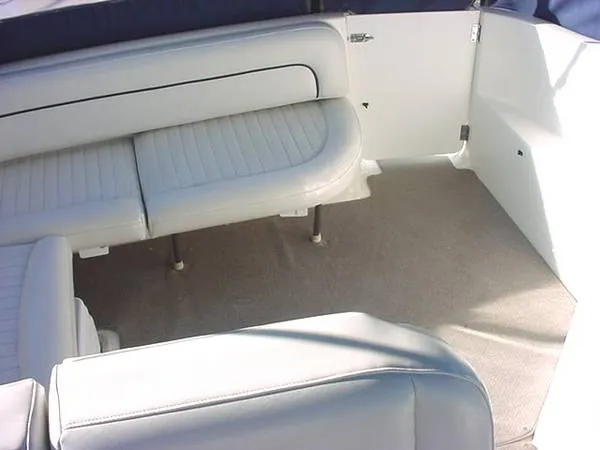 2002 Bayliner 3055