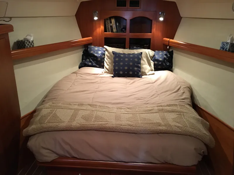 2005 Hunter 466