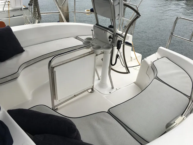 2005 Hunter 466