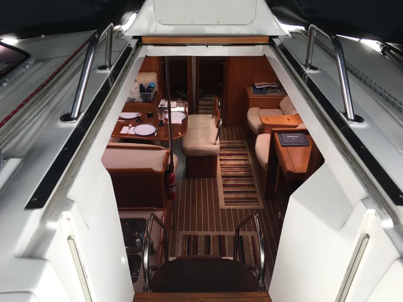 2005 Hunter 466