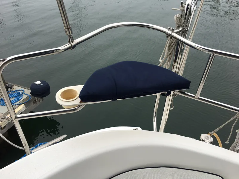 2005 Hunter 466
