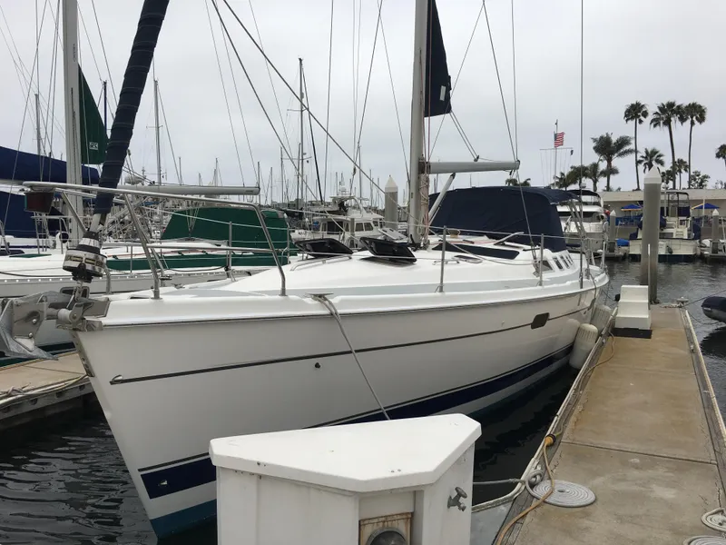 2005 Hunter 466