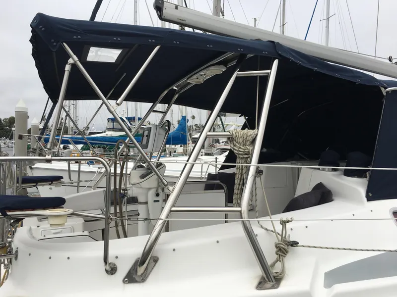 2005 Hunter 466