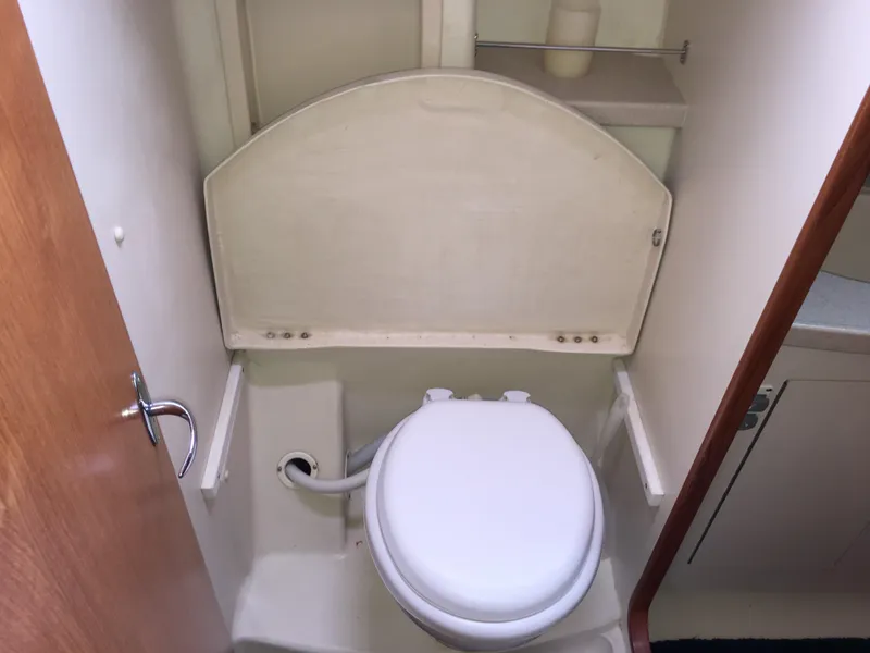 2005 Hunter 466