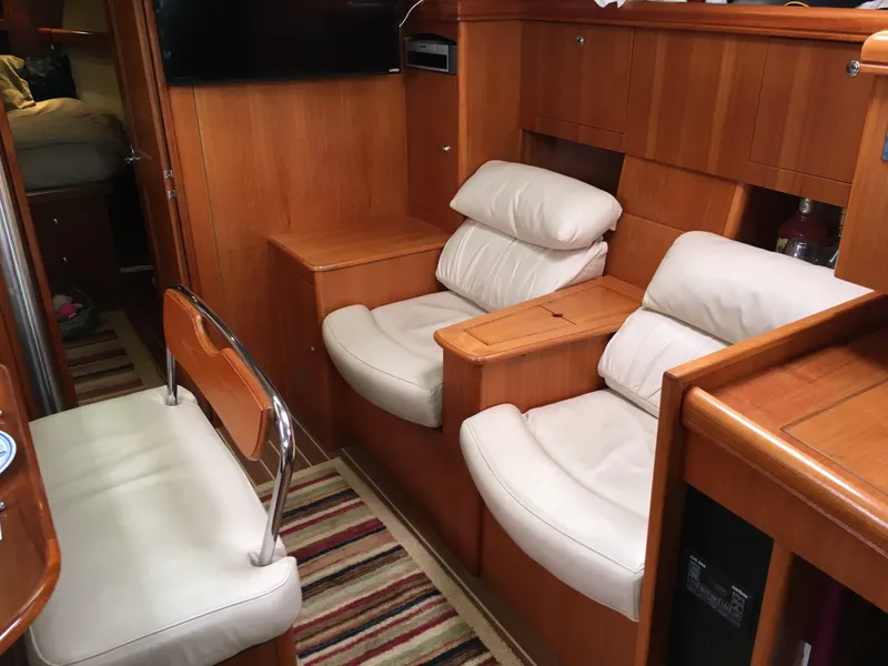 2005 Hunter 466