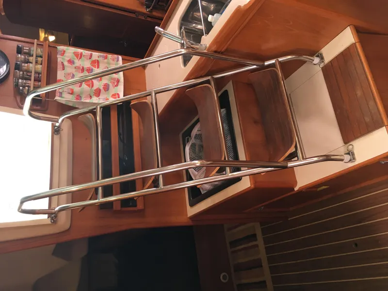 2005 Hunter 466