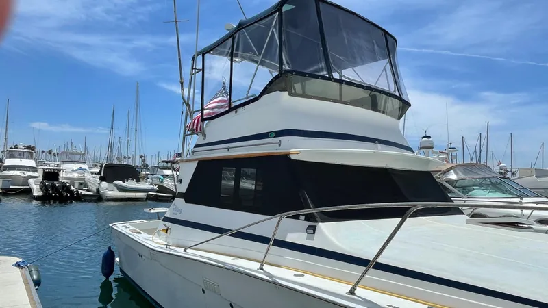 1976 Viking 35 Convertible