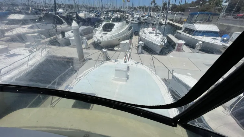 1976 Viking 35 Convertible