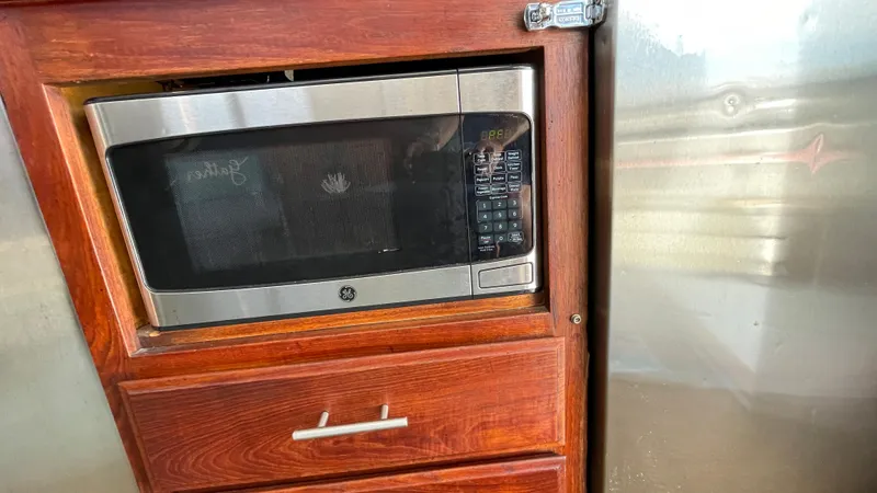1976 Viking 35 Convertible